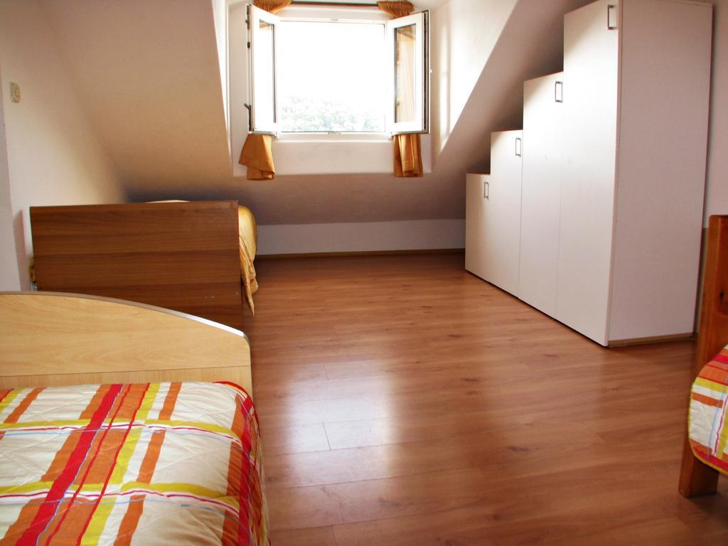 Apartment Martinic Pucisca Habitación foto